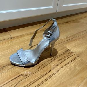 Michael Kors, Silver leather shoes
